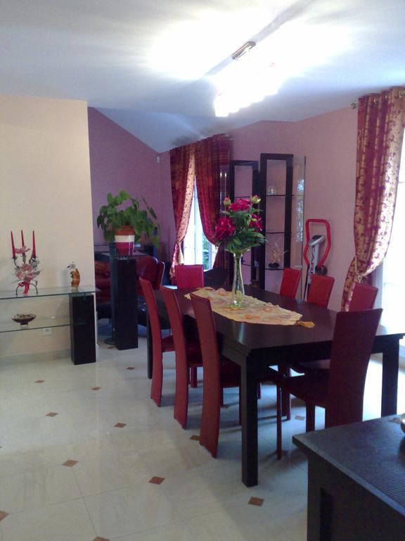 Villa Cendrillon Magny-le-Hongre Zimmer foto